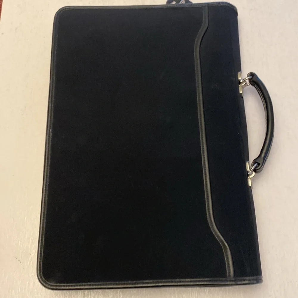 Schlesinger Elegant Black Leather Men's Bag